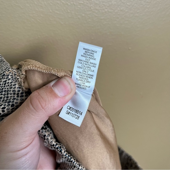 NEW Snakeskin Versona Pants Women's Size Medium - Picture 6 of 13